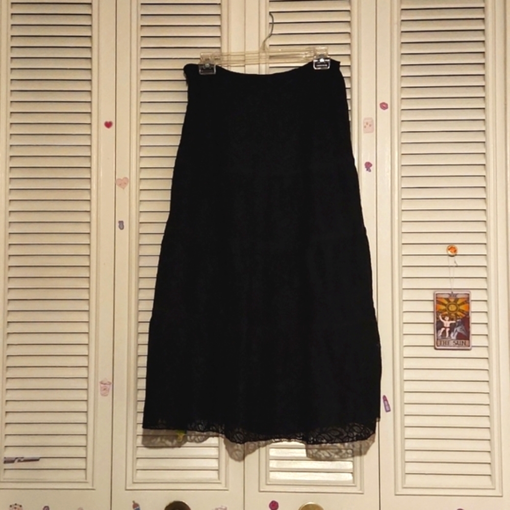 Nine and Co 🌹 Black Lace Maxi Skirt